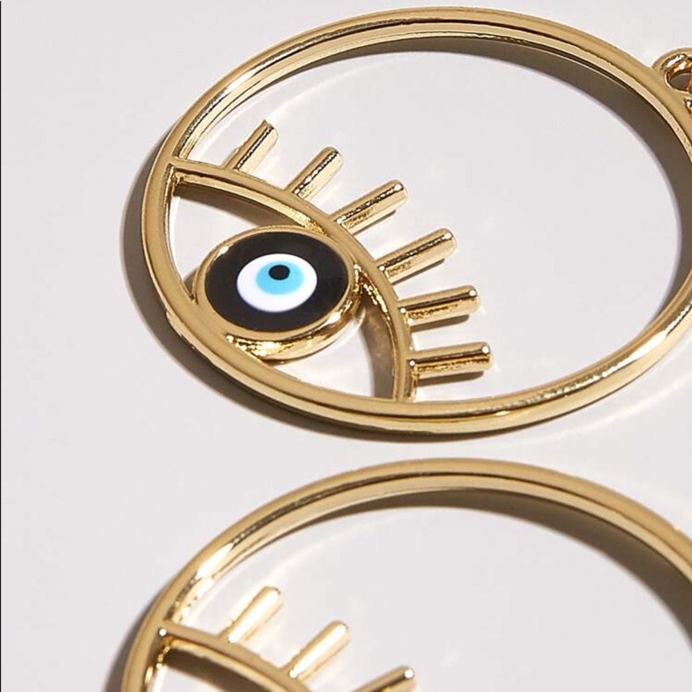3/$30 💛 Evil Eye Drop Earrings - Picture 2 of 3